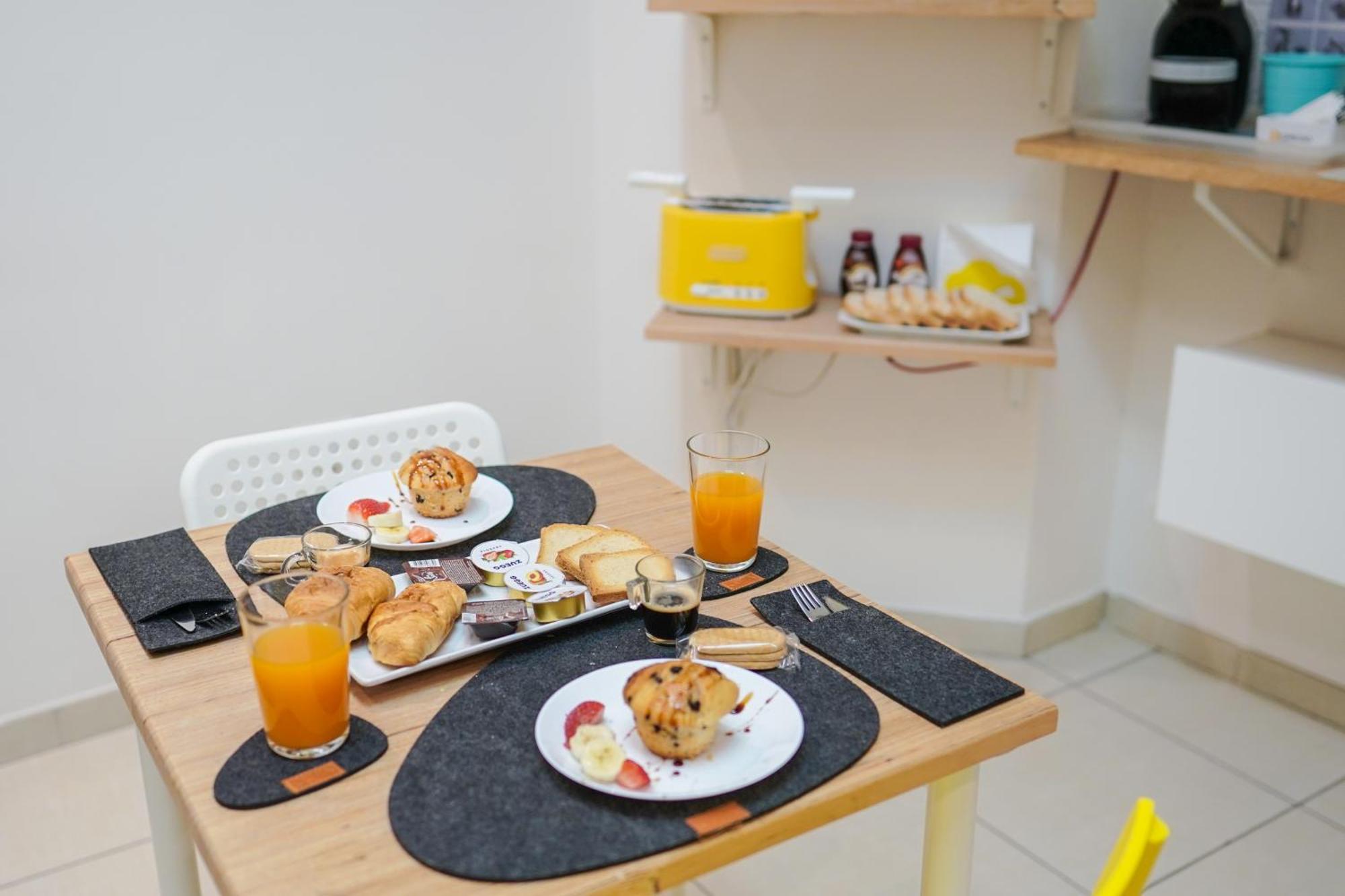 ナポリ Duomo Street Bed & Breakfast エクステリア 写真