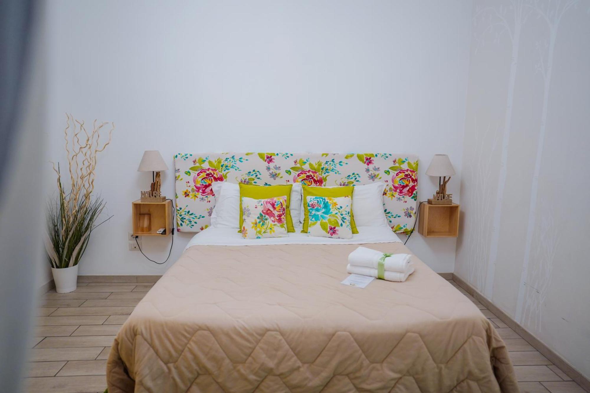 ナポリ Duomo Street Bed & Breakfast エクステリア 写真